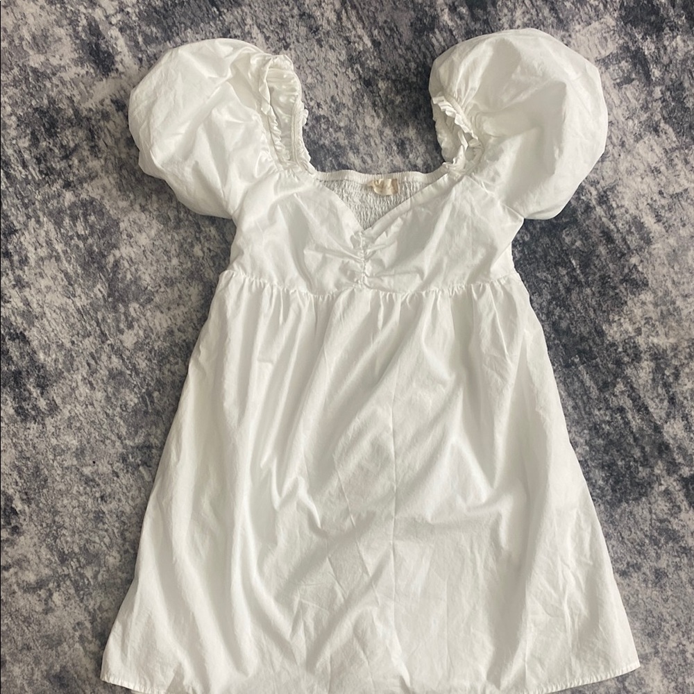 Charming White Puff Sleeve Dress
